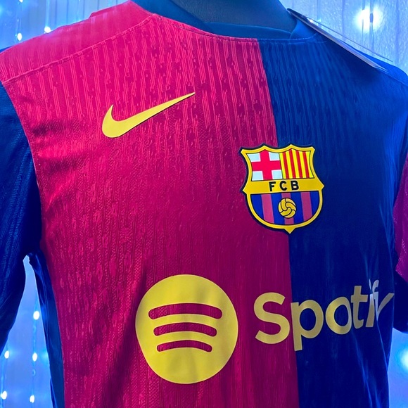 Nike FC Barcelona 2024/25 Match Home
Men's Nike Dri-FIT ADV Soccer Jersey - Picture 14 of 15